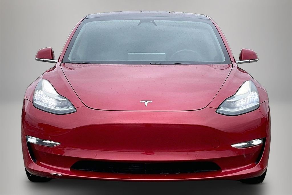 Used 2018  Tesla Long Range image 3