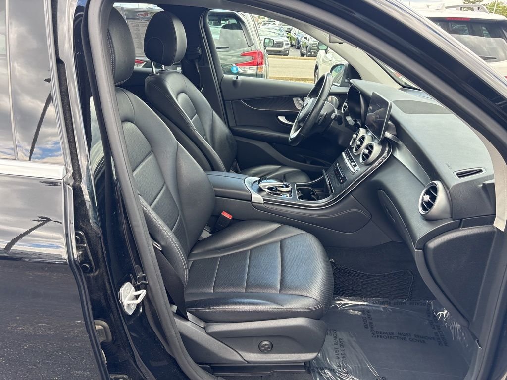 Used 2016 Black Mercedes-Benz GLC 300 image 8