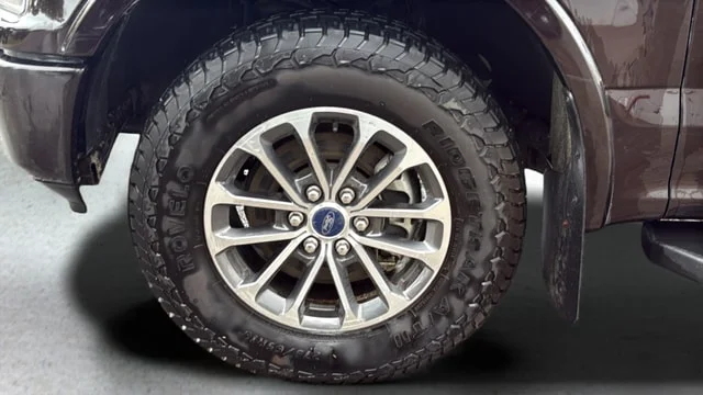 Used 2019 Magma Red Metallic Ford XLT image 27