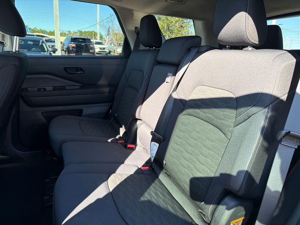 New 2026 Nissan Pathfinder SV 4D Sport Utility