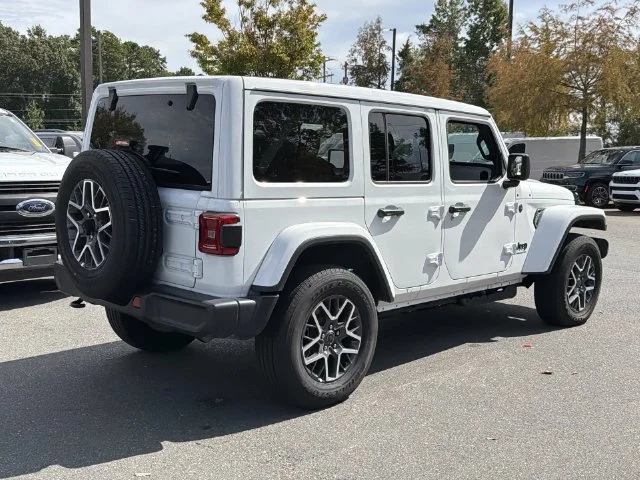 Used 2026 White Jeep Sahara image 13