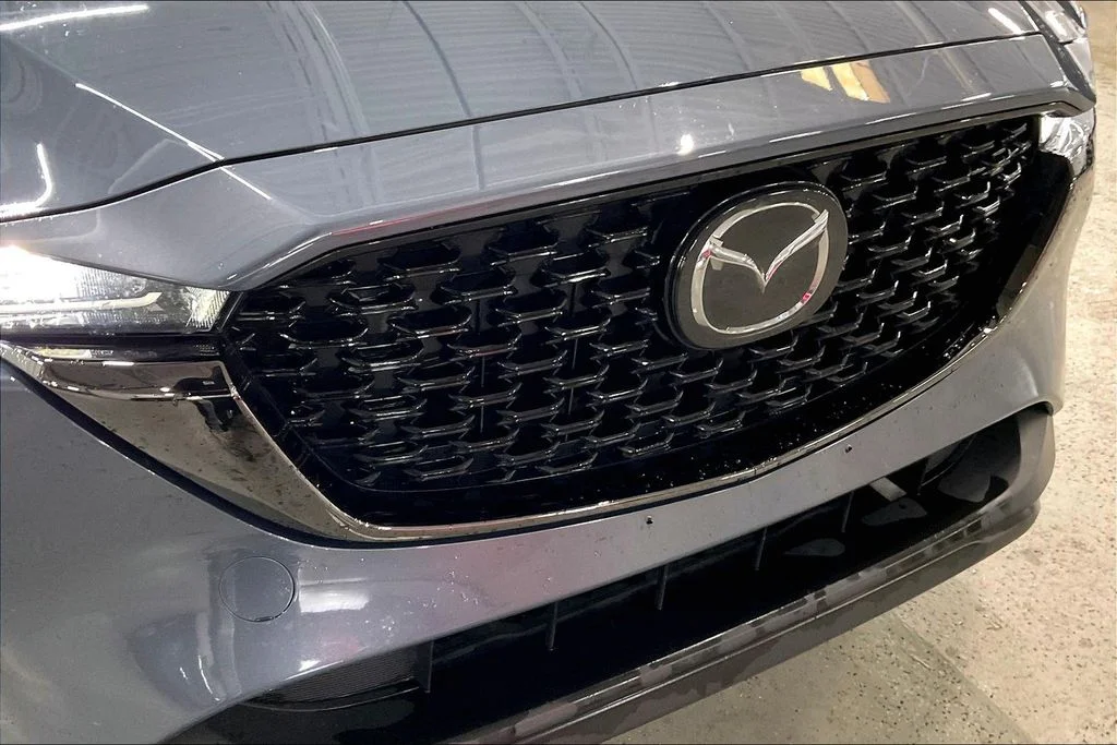 Used 2025 Gray Mazda 2.5 S Carbon Edition image 31