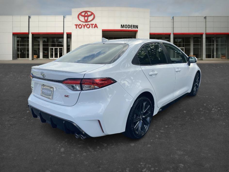 Certified Used 2025 Ice Cap Toyota SE image 6