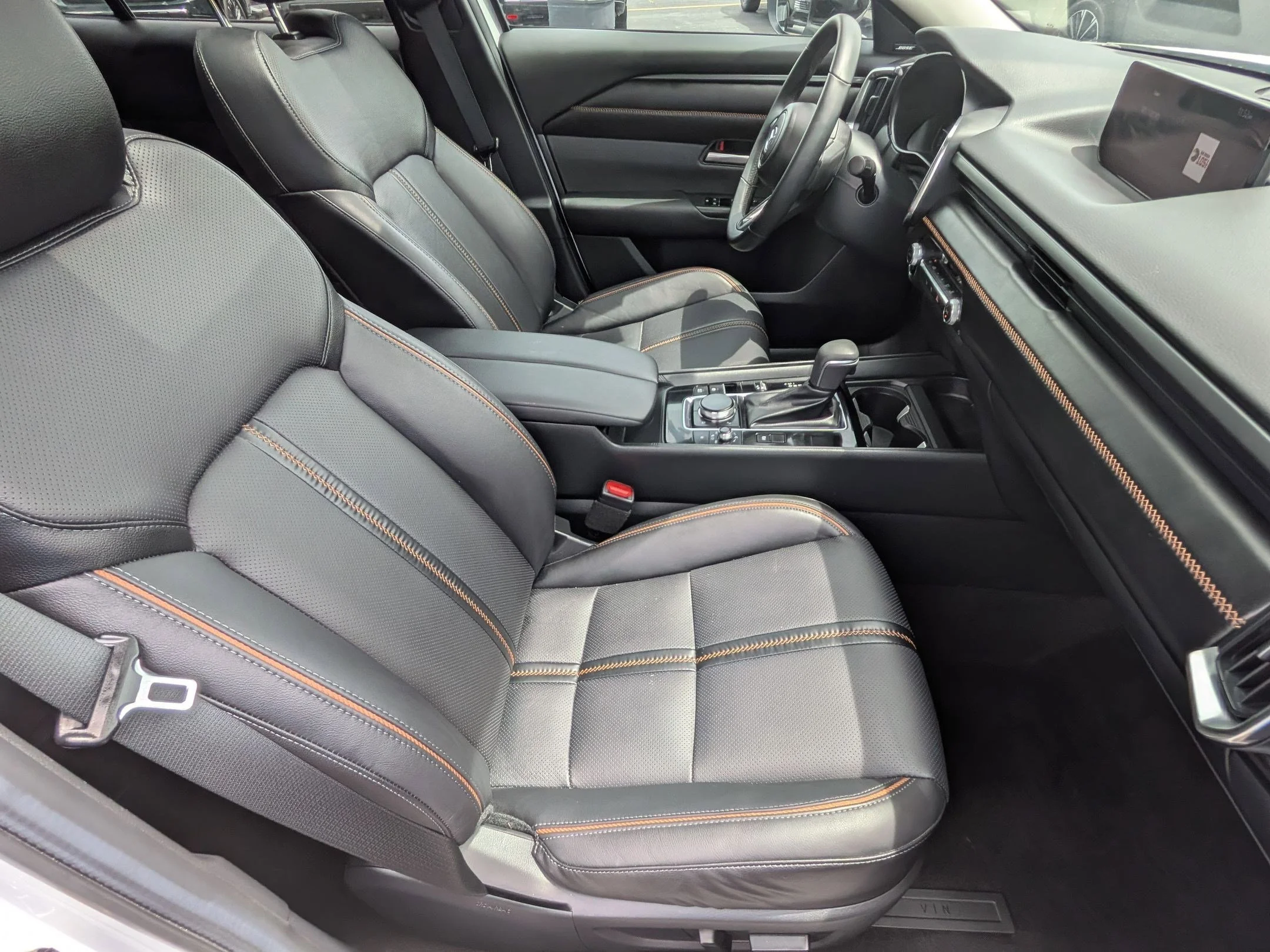 Used 2025 Wind Chill Pearl Mazda Premium Plus image 26