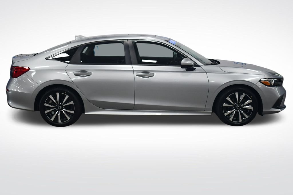 Certified Used 2023 Lunar Silver Metallic Honda EX image 8