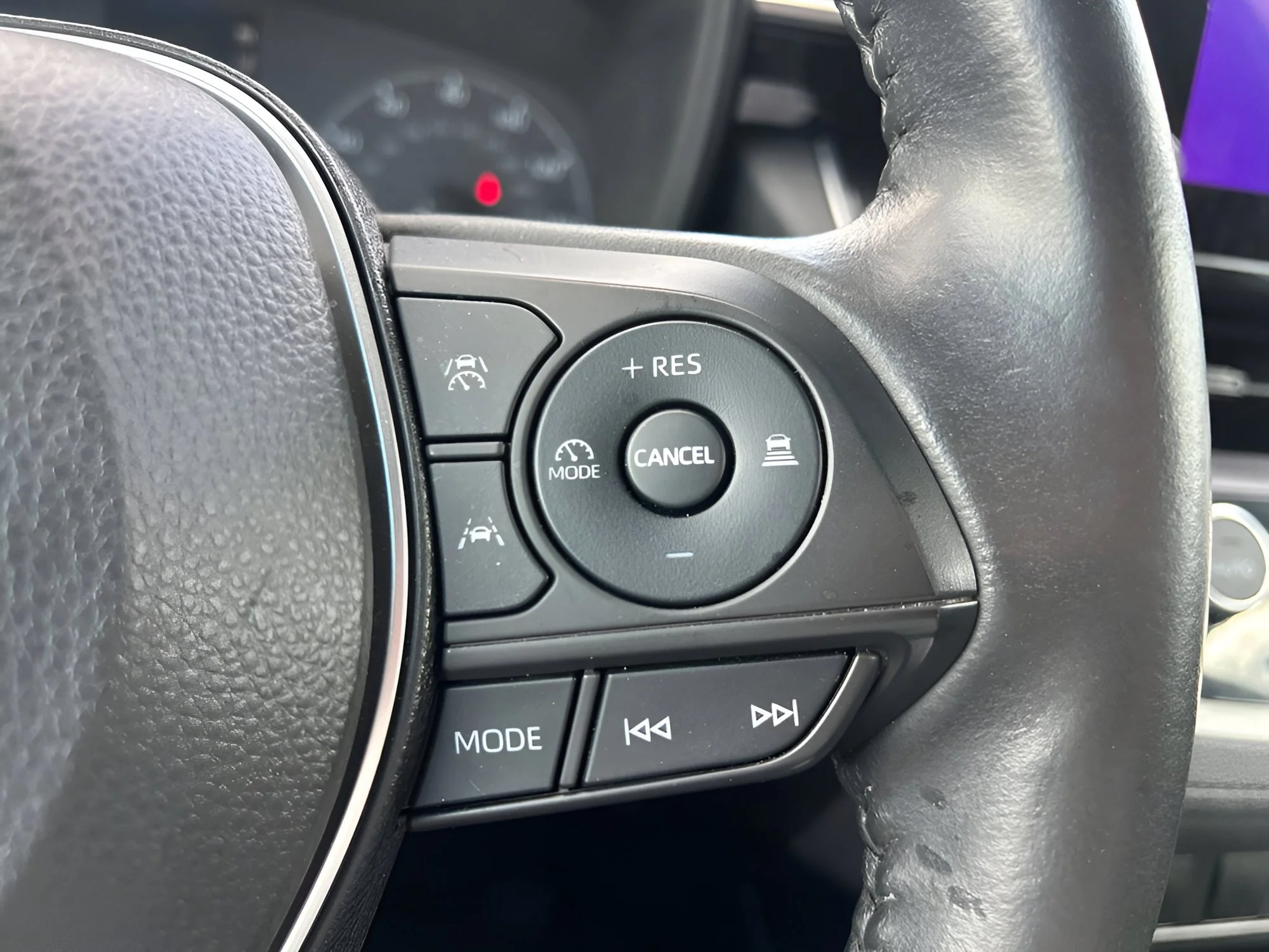 Certified Used 2023 Silver Toyota Hybrid SE image 26