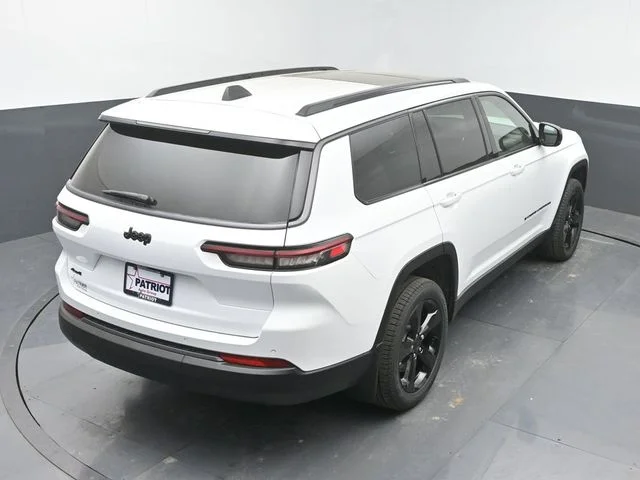 New 2026 Bright White Clearcoat Jeep Limited image 35