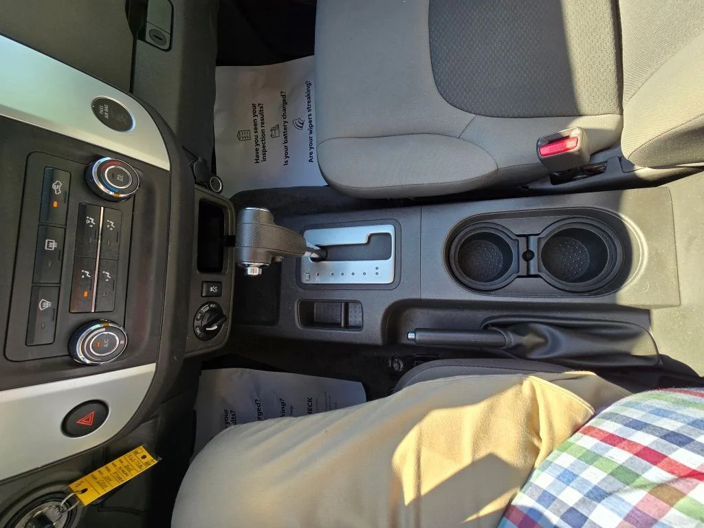 Used 2015 Brilliant Silver Nissan S image 13