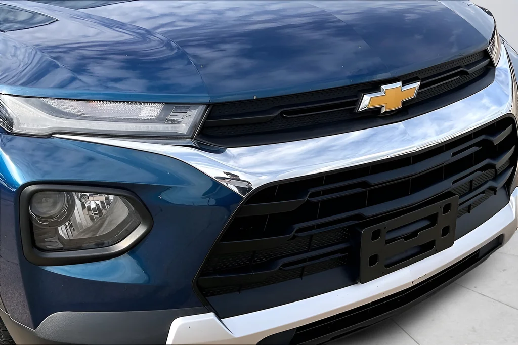 Used 2021 Blue Chevrolet LT image 29