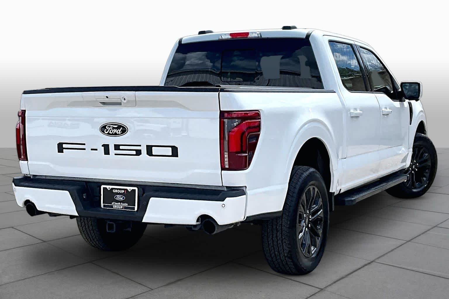 Used 2025 Oxford White Ford LARIAT image 15
