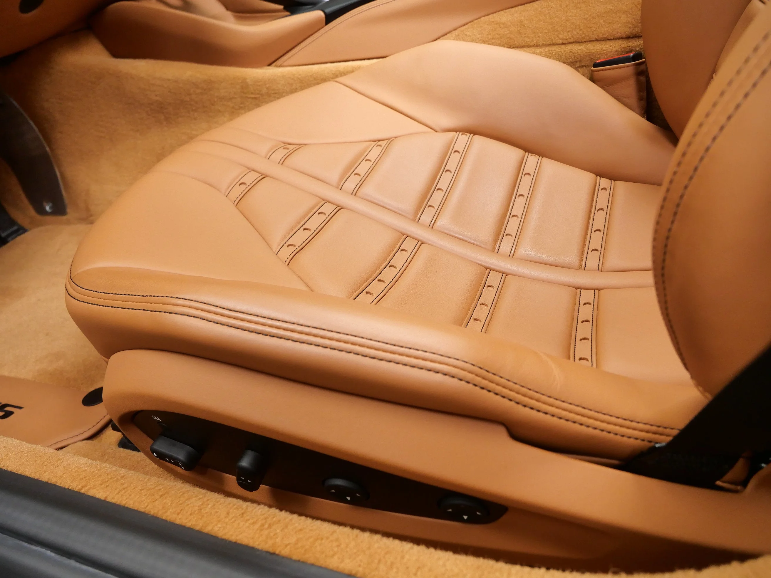 Certified Used 2022 Nero Daytona Metallic Ferrari Base image 23