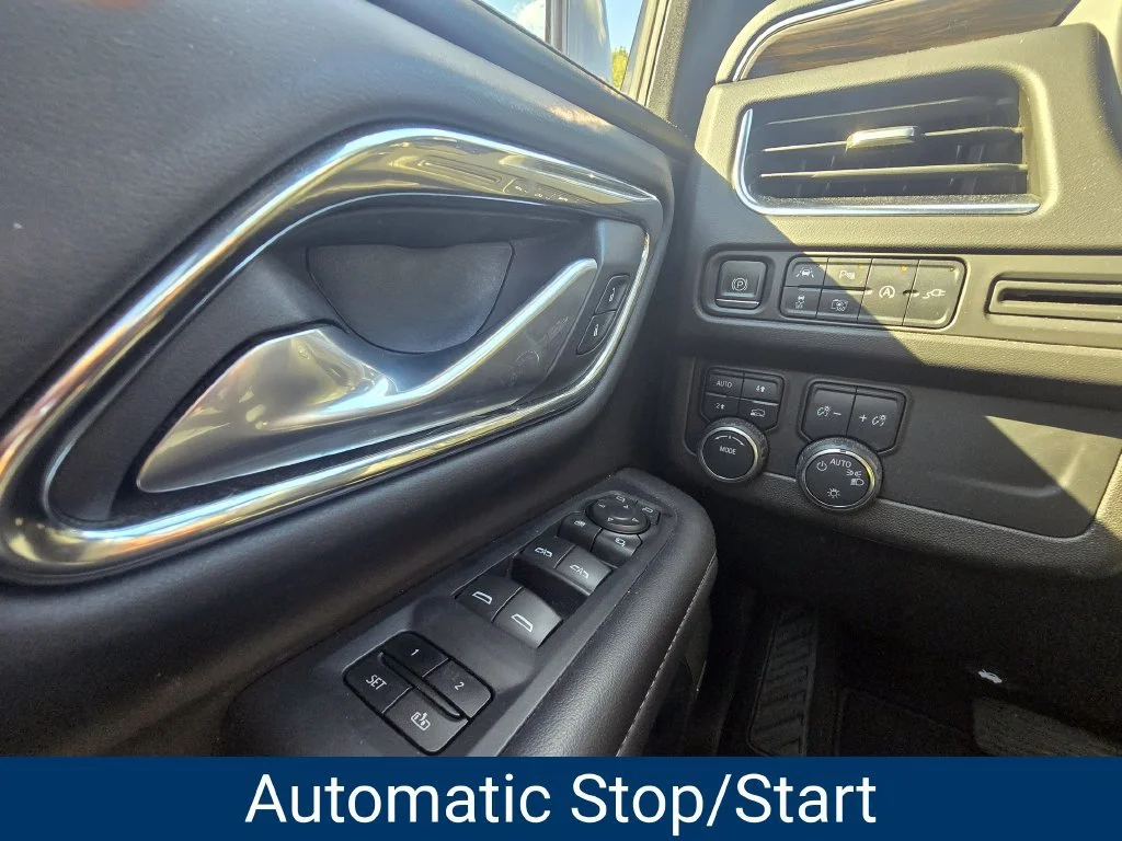 Used 2022 BLACK Chevrolet LT image 23