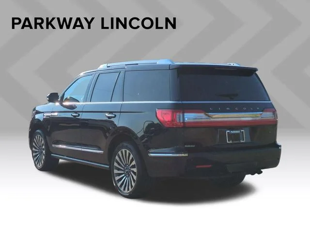 Used 2019 Black Lincoln Reserve image 3