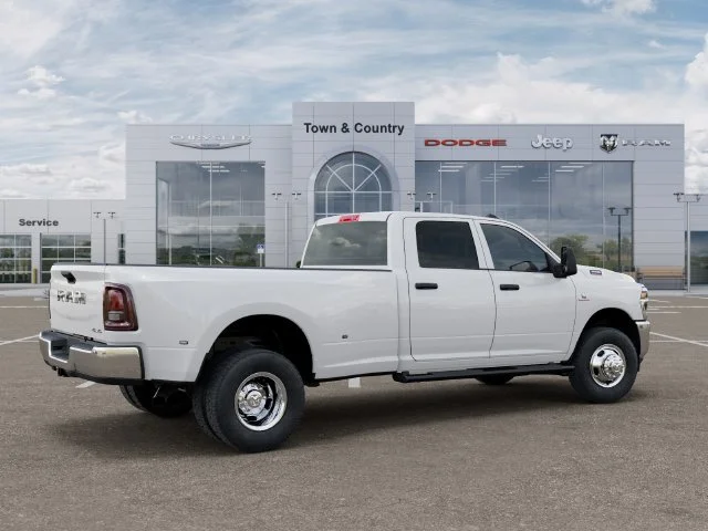 New 2027 Bright White Clear-Coat Exterior Paint RAM Tradesman image 4