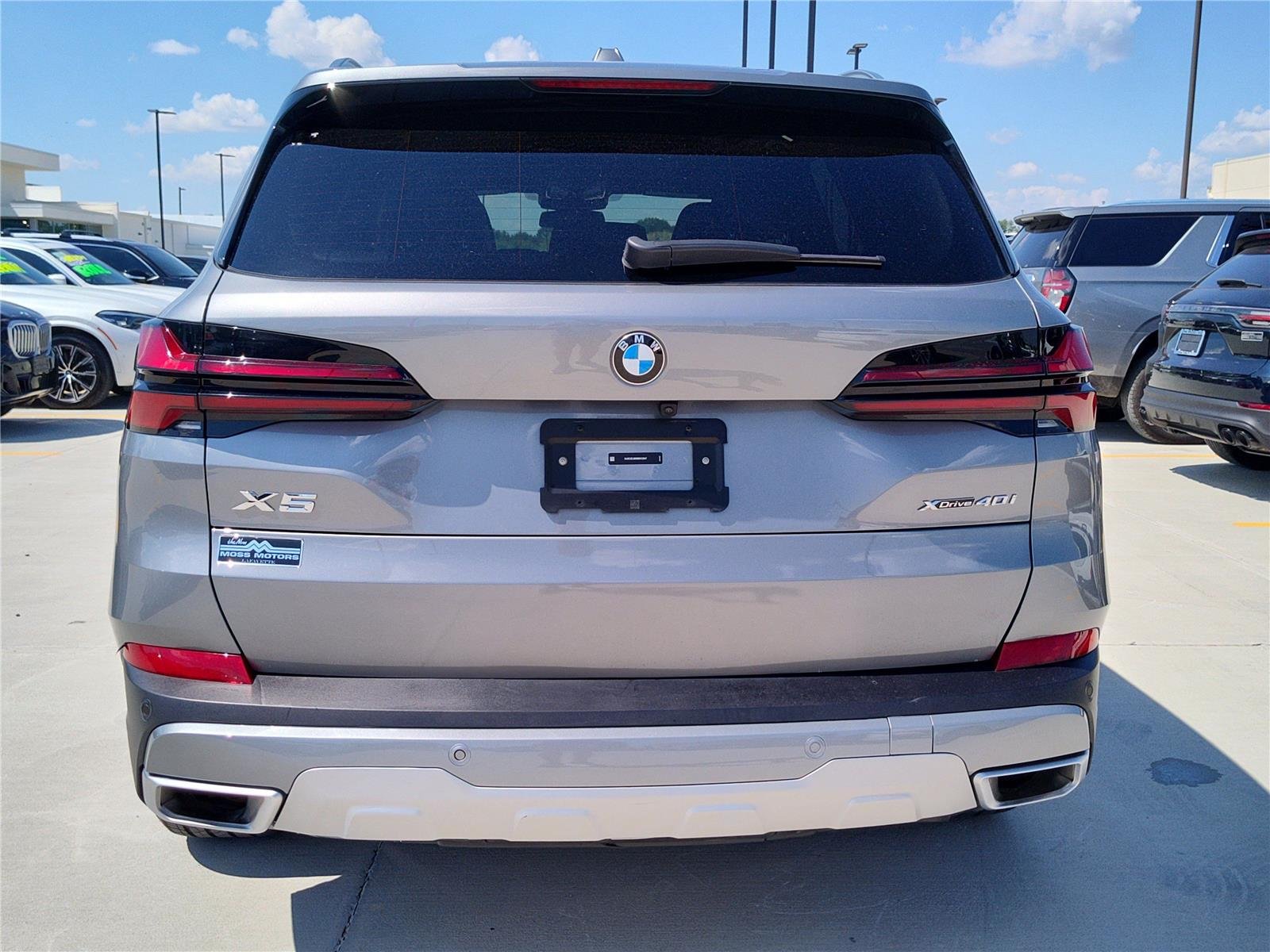 Certified Used 2025 Skyscraper Grey Metallic BMW xDrive40i image 5