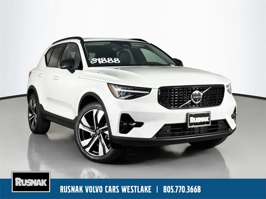 2024 Volvo XC40