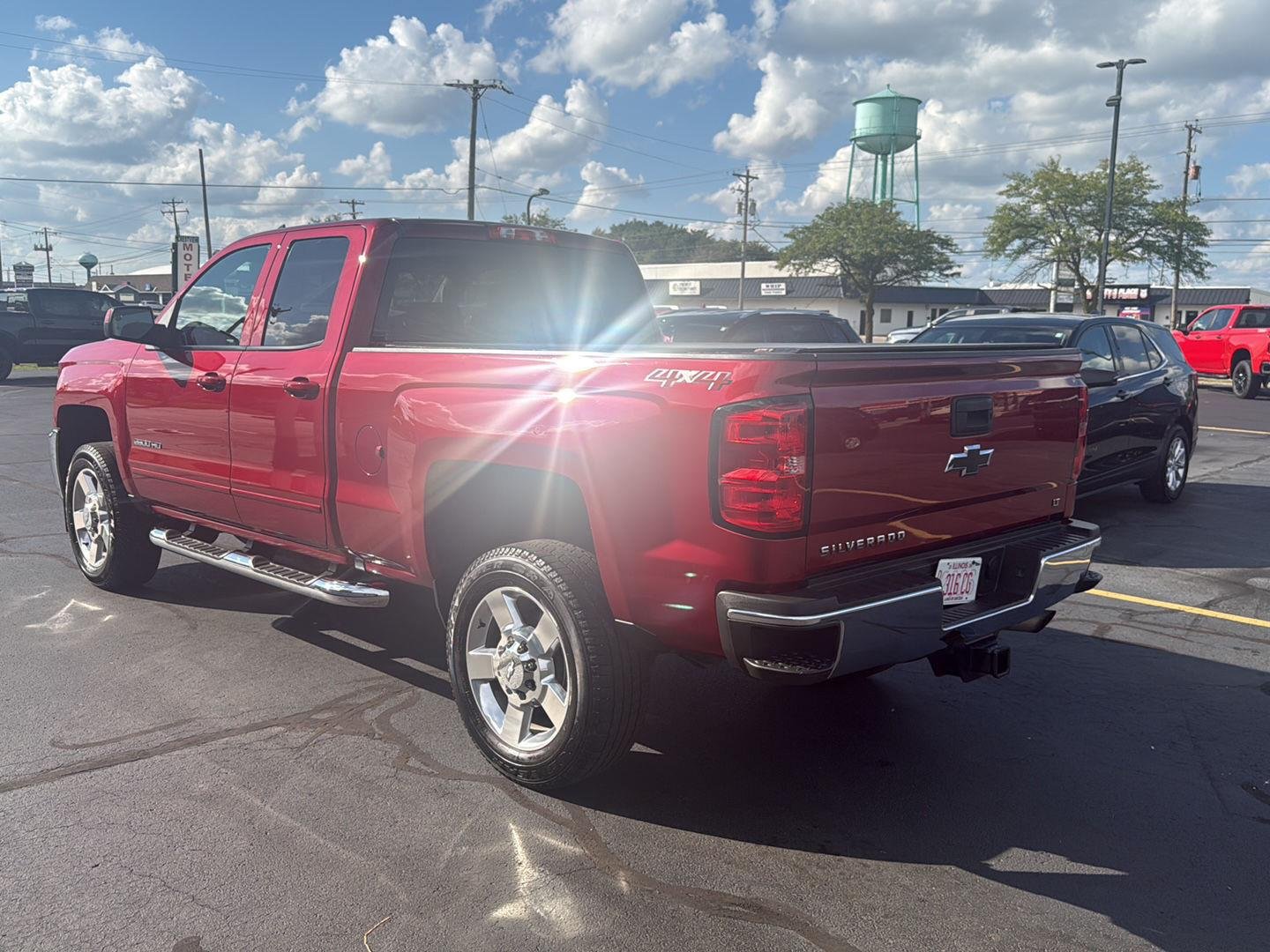 Used 2018 CAJUN RED TINTCOAT Chevrolet LT image 5