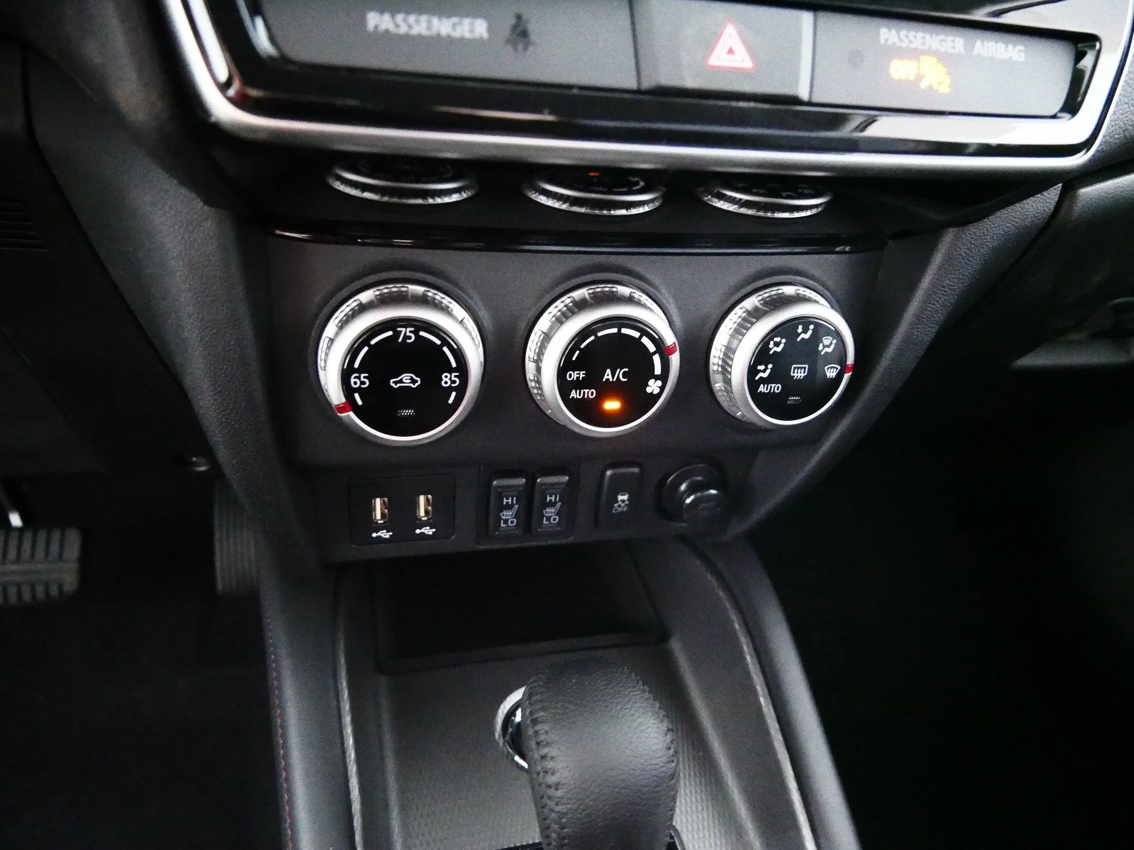 New 2026 Octane Blue Metallic Mitsubishi 2.0 SE image 7