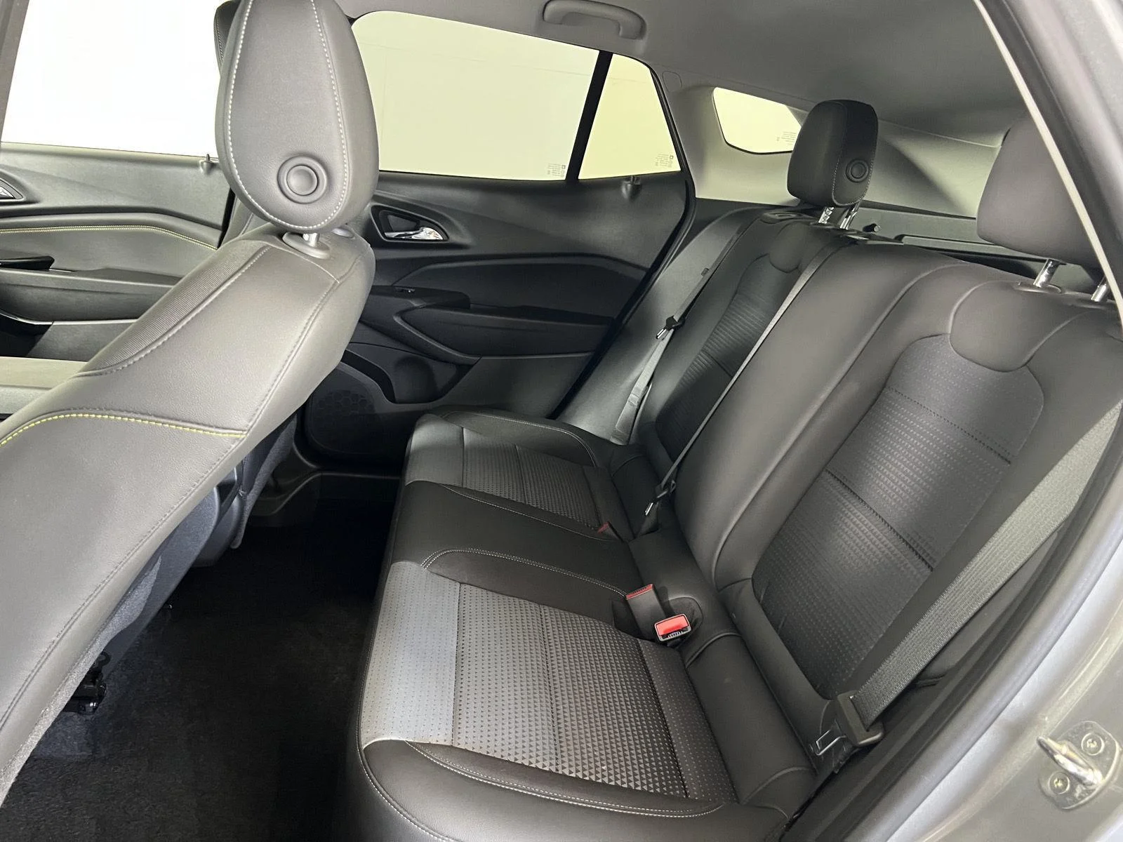 Used 2024 Sterling Gray Metallic Chevrolet LT image 19