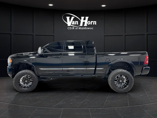 Used 2023 Diamond Black Ram Limited image 4