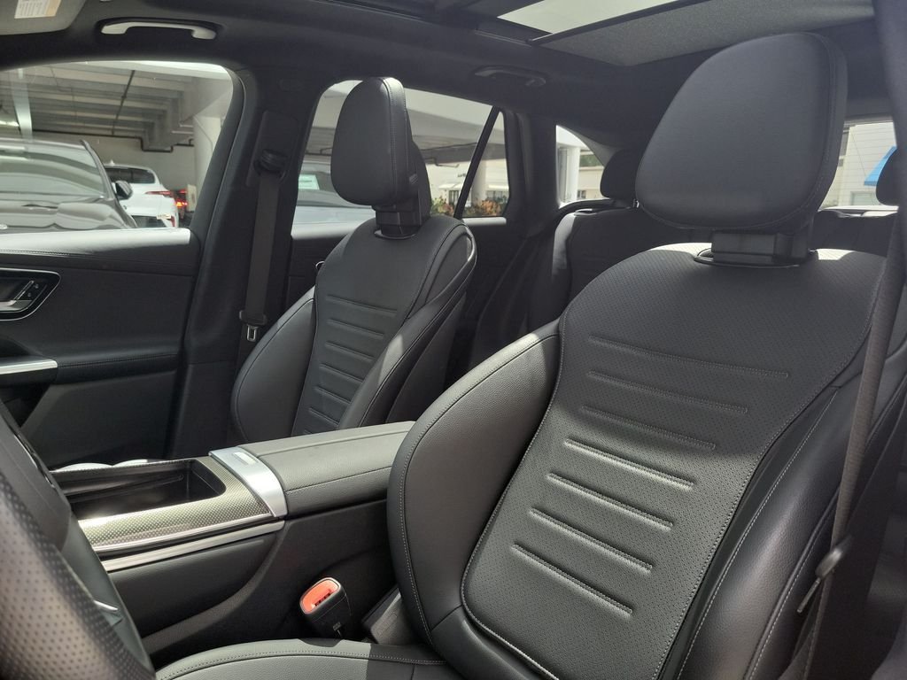 Certified Used 2026 Black Mercedes-Benz GLC 300 image 20