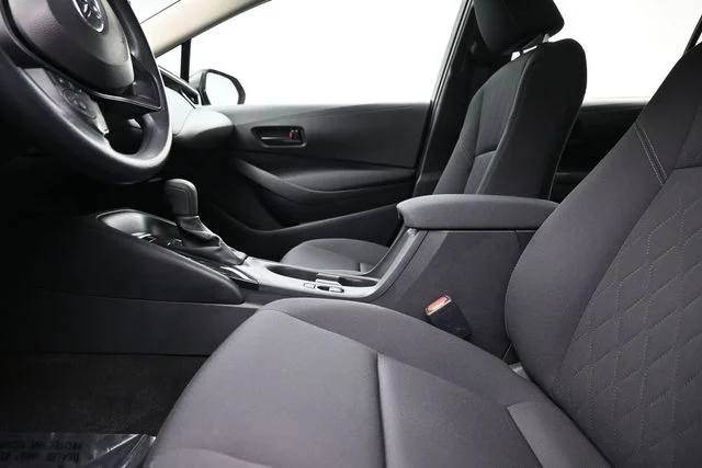 2025 Toyota Corolla LE - Photo 16