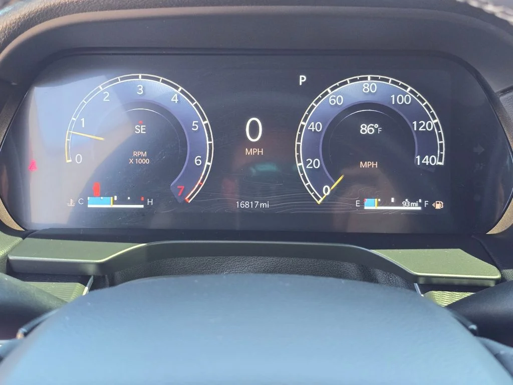 Used 2025 White Jeep Altitude X image 22
