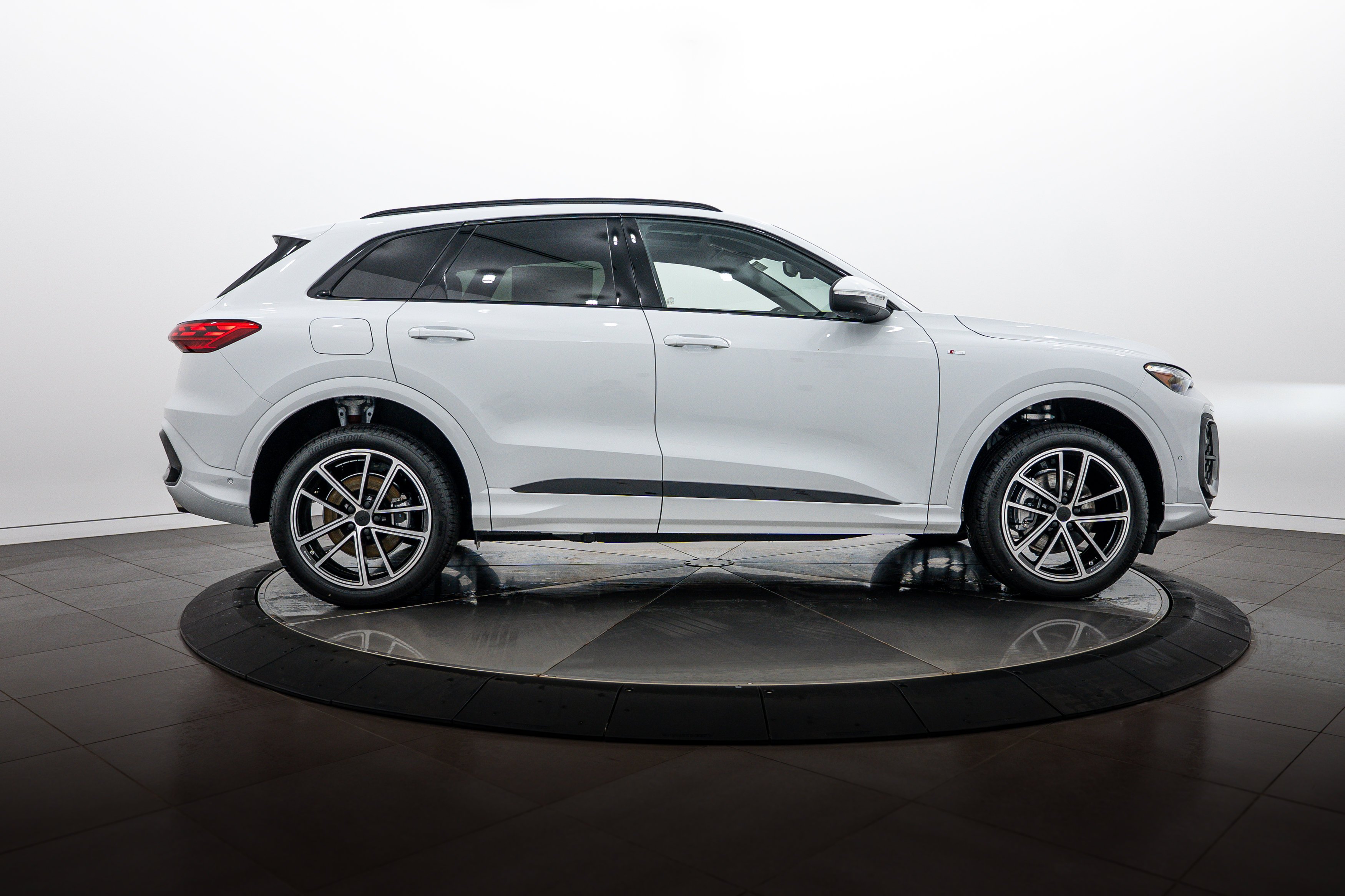 New 2026 Glacier White Audi Premium Plus image 3