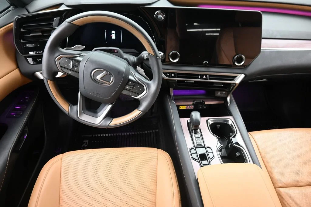 Used 2025 White Lexus 350 Premium Plus image 14