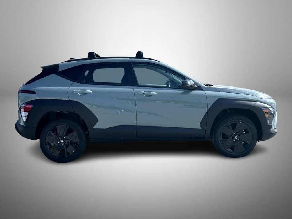 New 2027 Green Hyundai SEL Sport image 4
