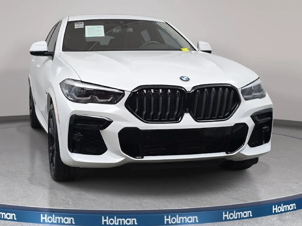 Used 2022 White BMW xDrive40i image 3