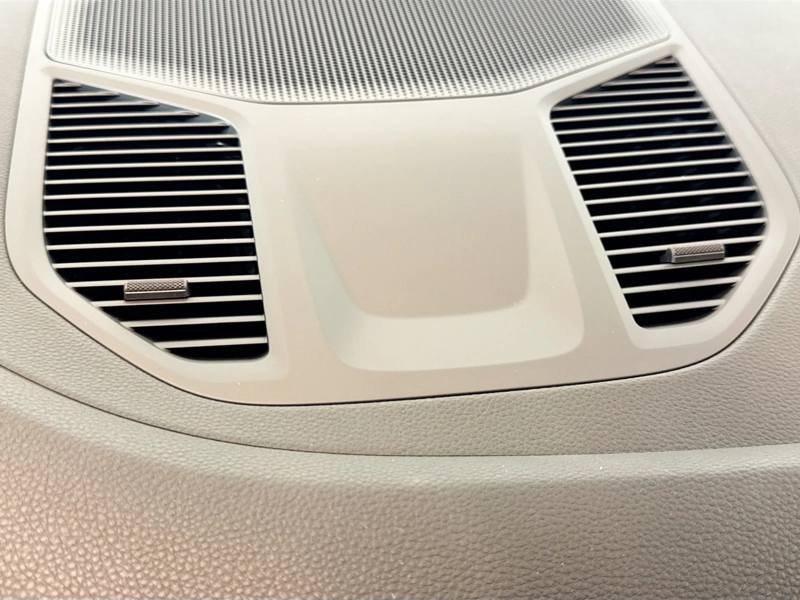 Used 2026 Arctic Grey Porsche  image 30