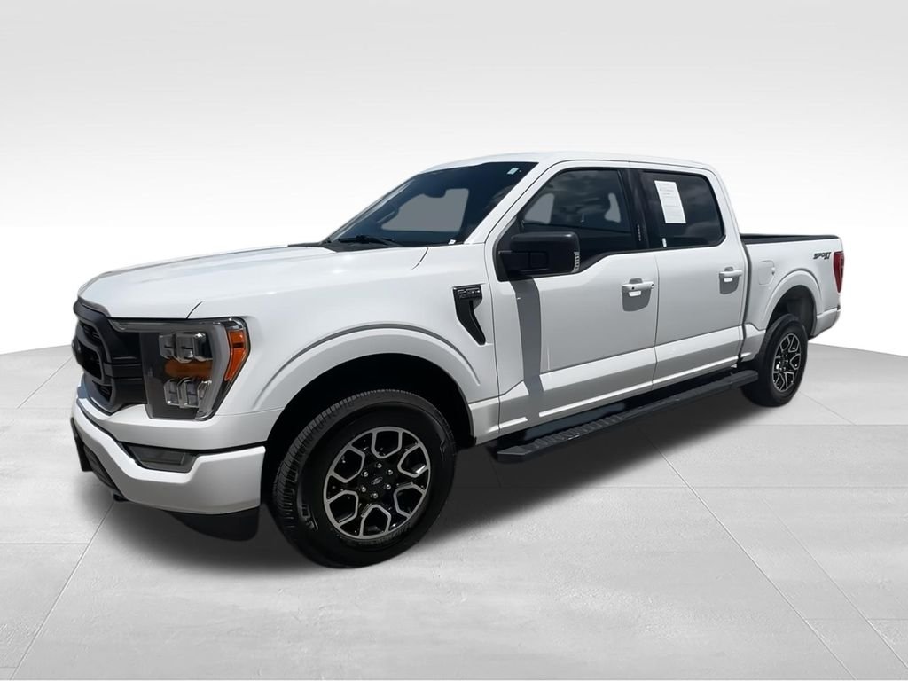 Used 2023 White Ford XLT image 4