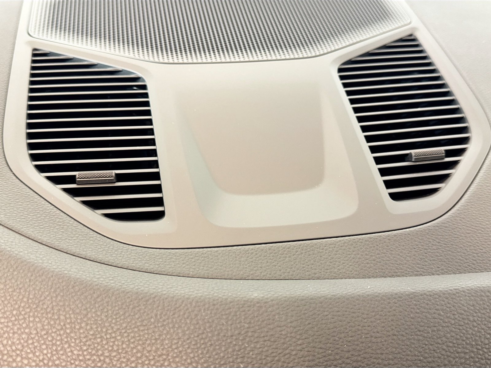 Used 2026 Arctic Grey Porsche  image 30