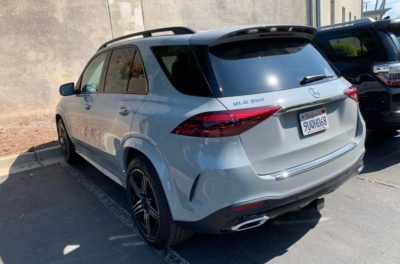 Certified Used 2025 MANUFAKTUR Alpine Gray Mercedes-Benz GLE 350 image 16