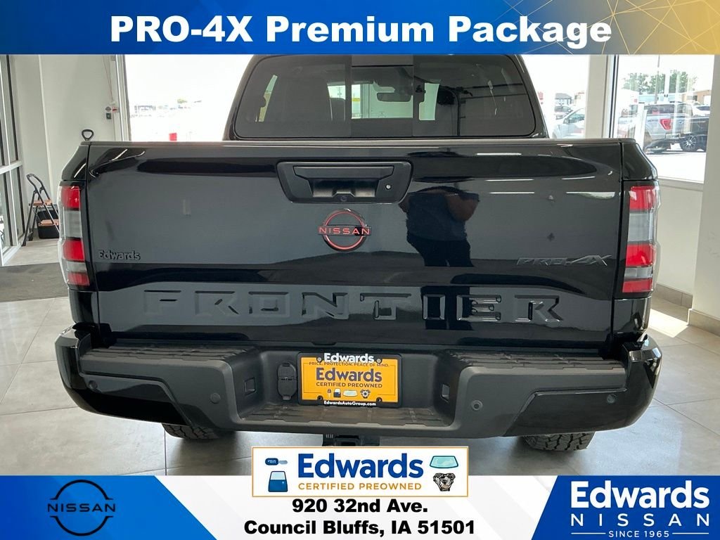 Used 2023 Black Nissan PRO-4X image 11