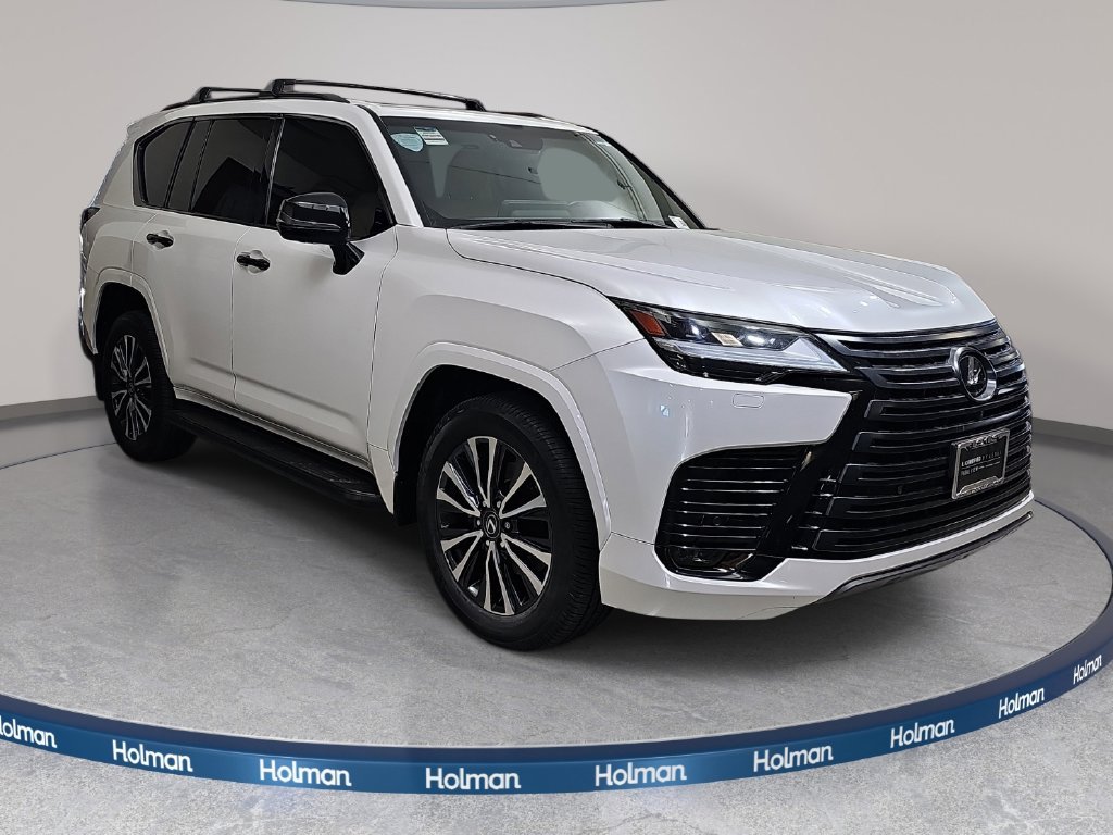 Used 2022 White Lexus 600 Premium image 4