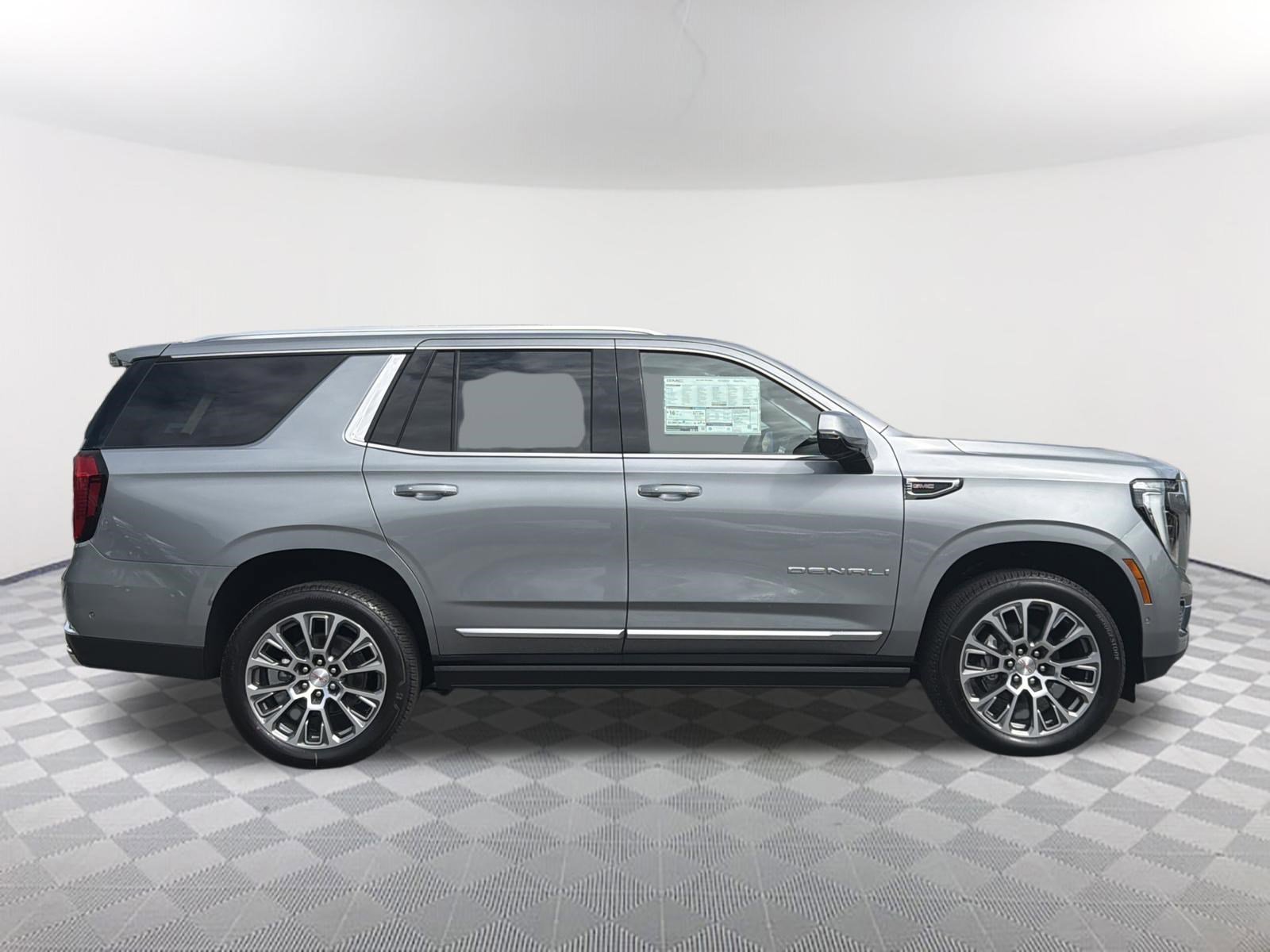 2026 GMC Yukon Denali - Photo 6