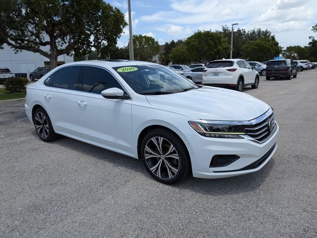 Used 2020 White Volkswagen 2.0T SEL image 1