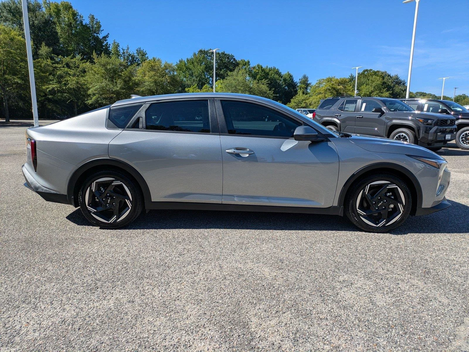 Used 2025 Steel Gray Kia EX image 3