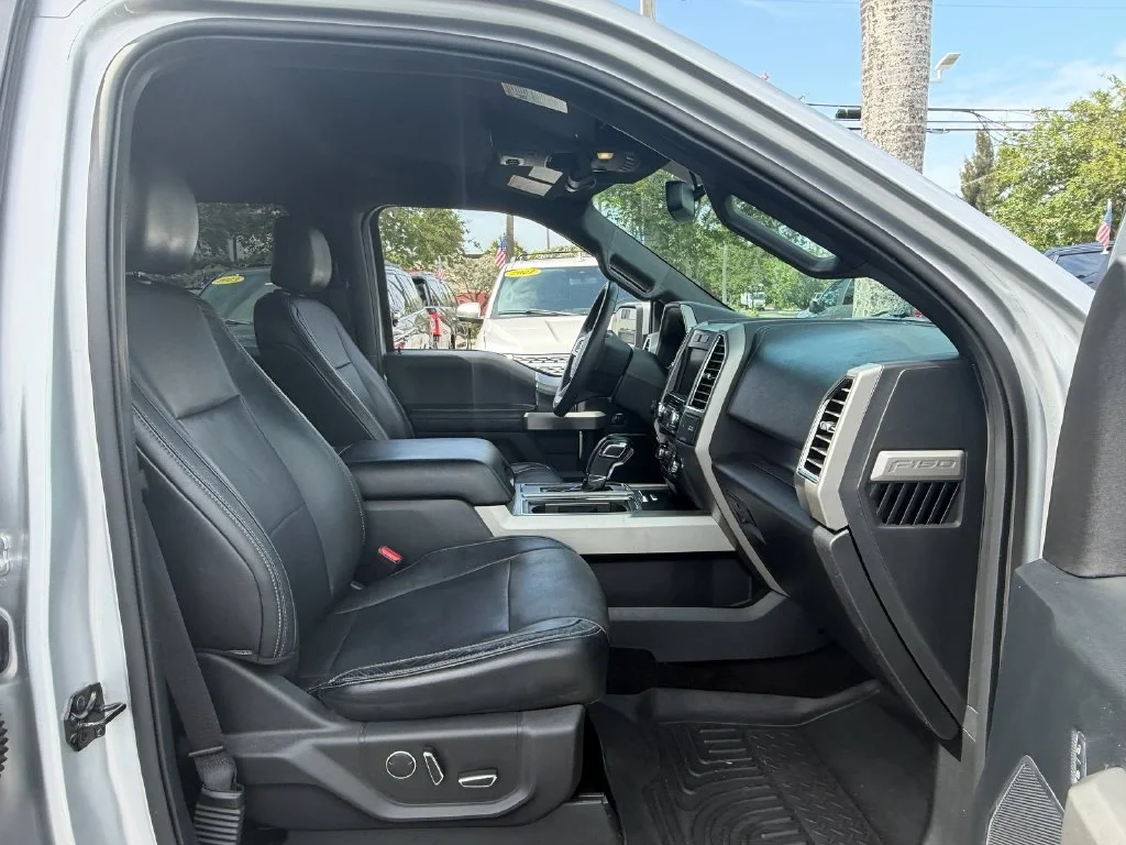 Used 2015 Ingot Silver Metallic Ford Lariat image 17