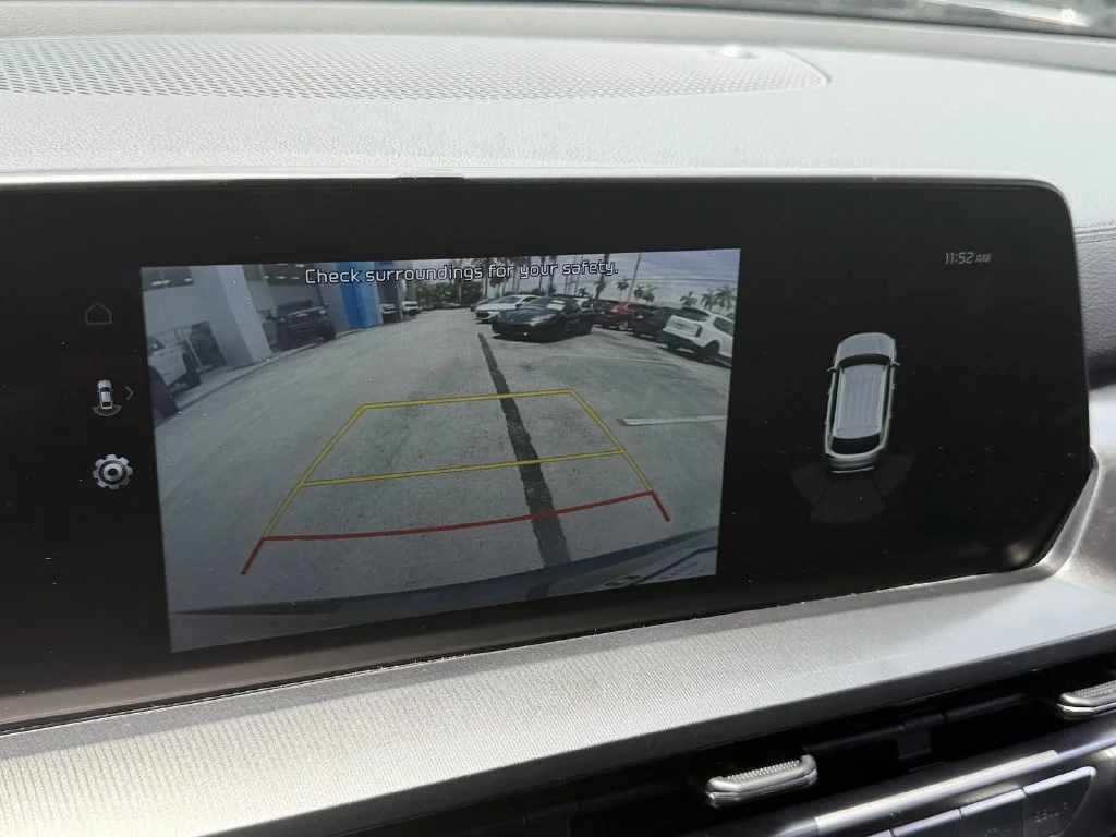 Used 2024 Green Kia S image 26