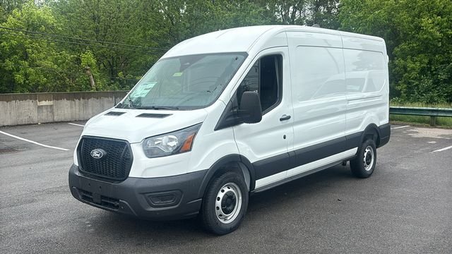 New 2026 Oxford White Ford Base image 2