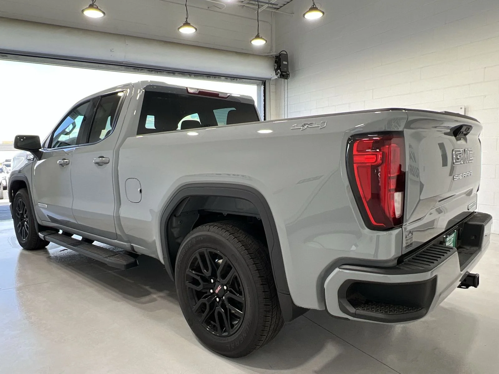 2024 GMC Sierra 1500 Elevation - Photo 6