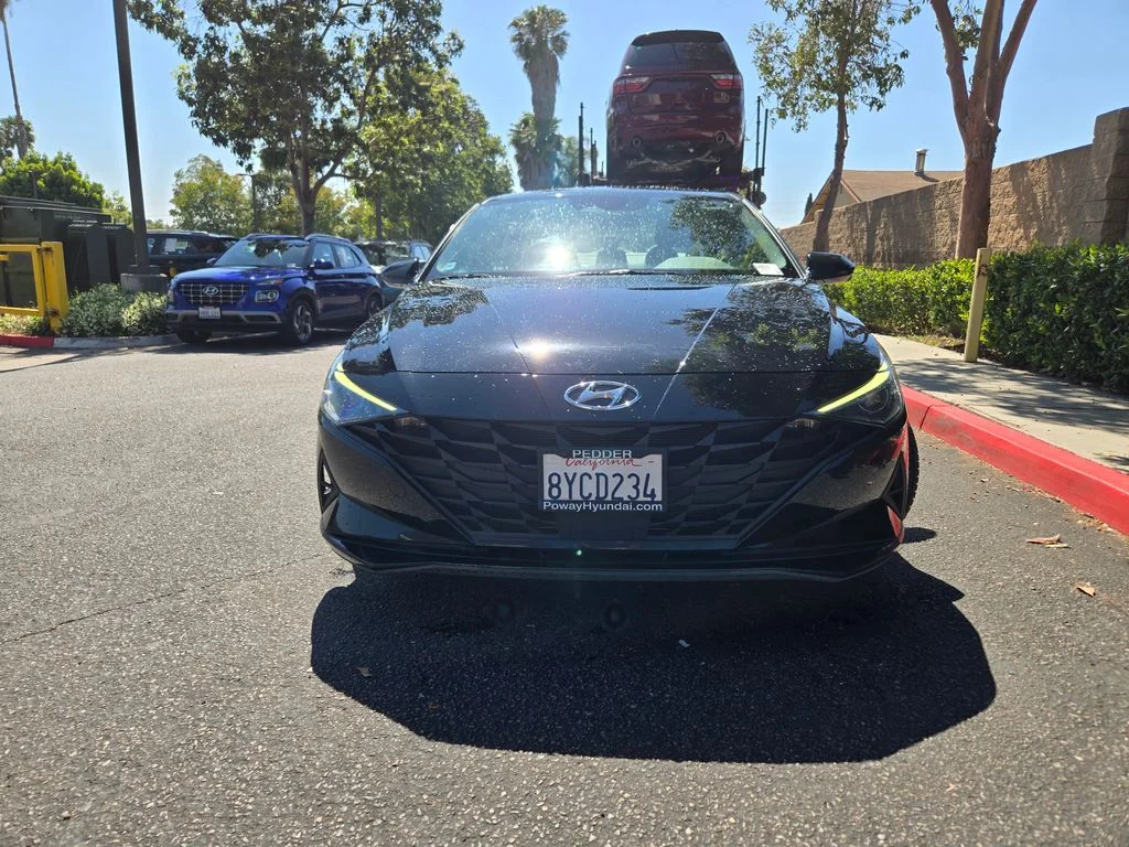 Used 2022 Black Hyundai SEL image 2