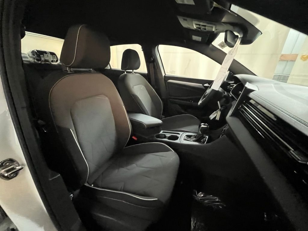 New 2026 White Volkswagen 1.5T Sport image 12