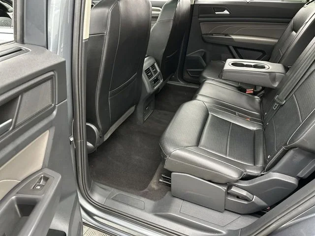 Used 2022 Gray Volkswagen SEL image 23