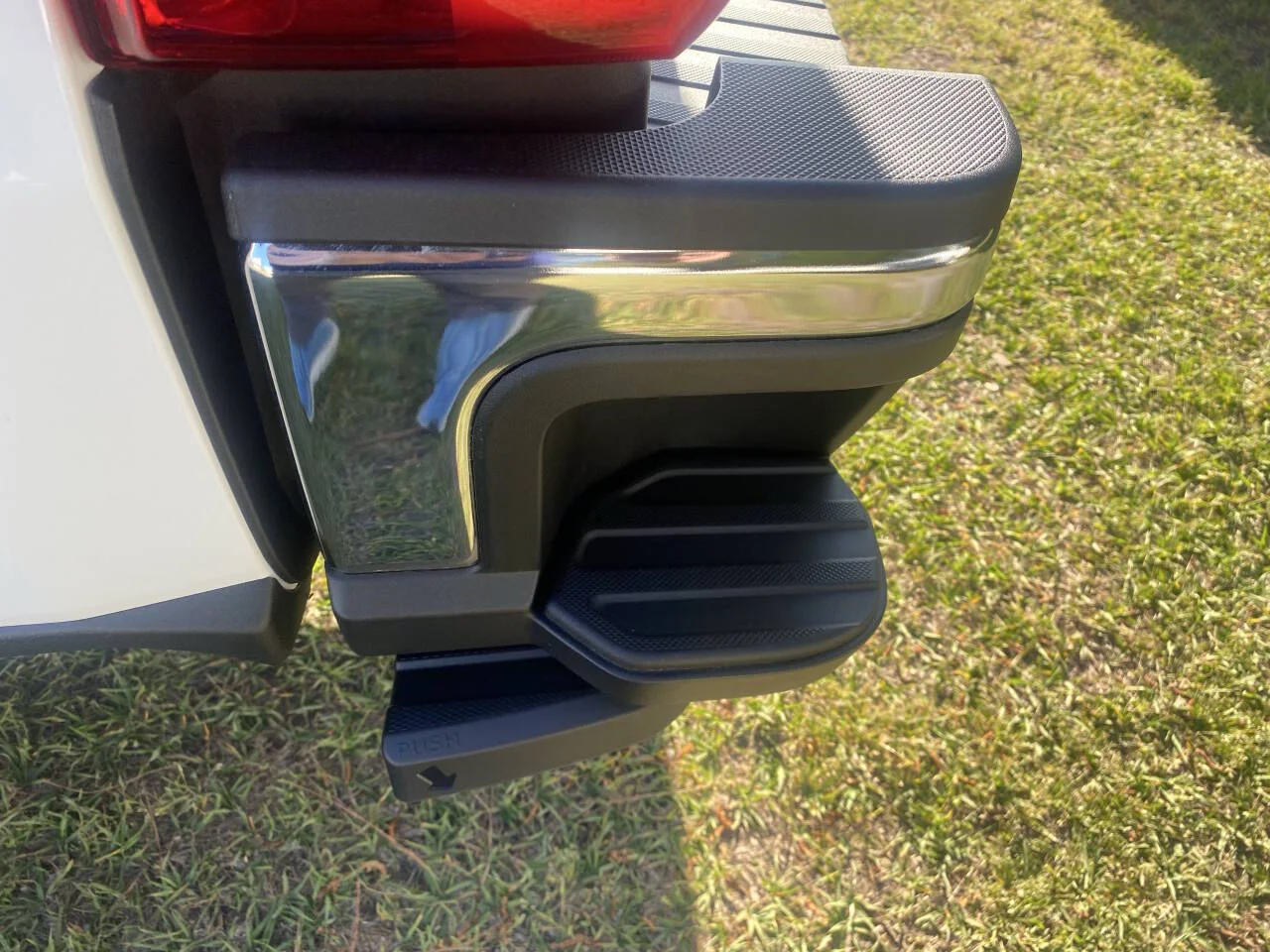 New 2026 Oxford White Ford F-250® Lariat® image 18