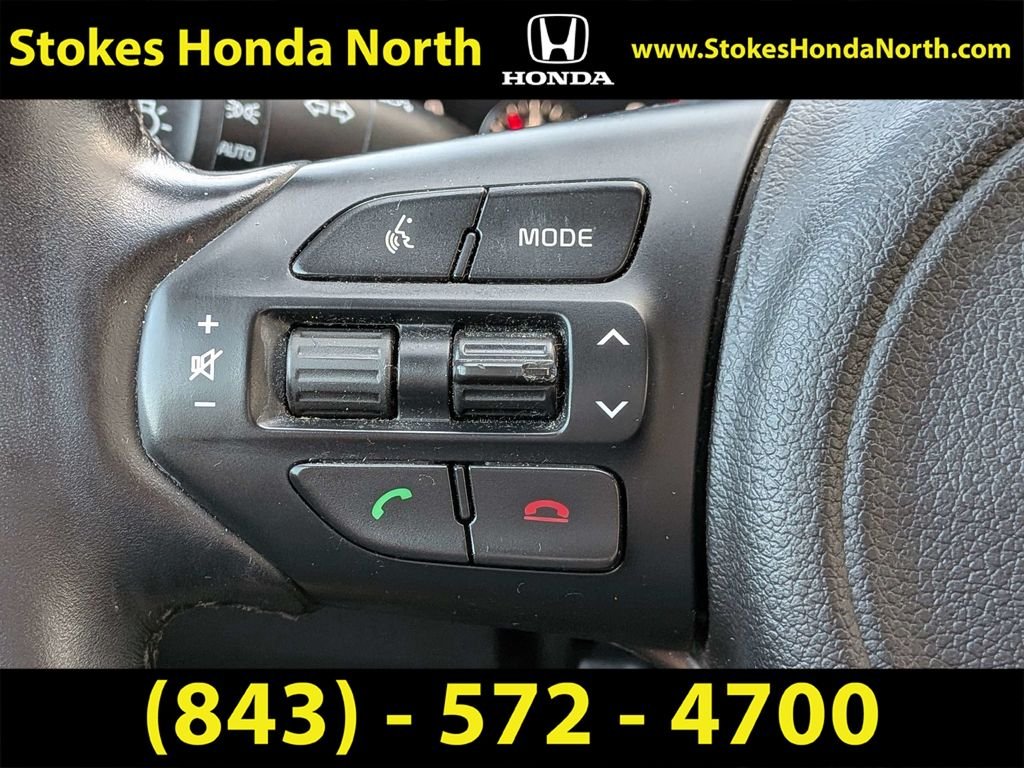 Used 2018 Black Kia LX image 27