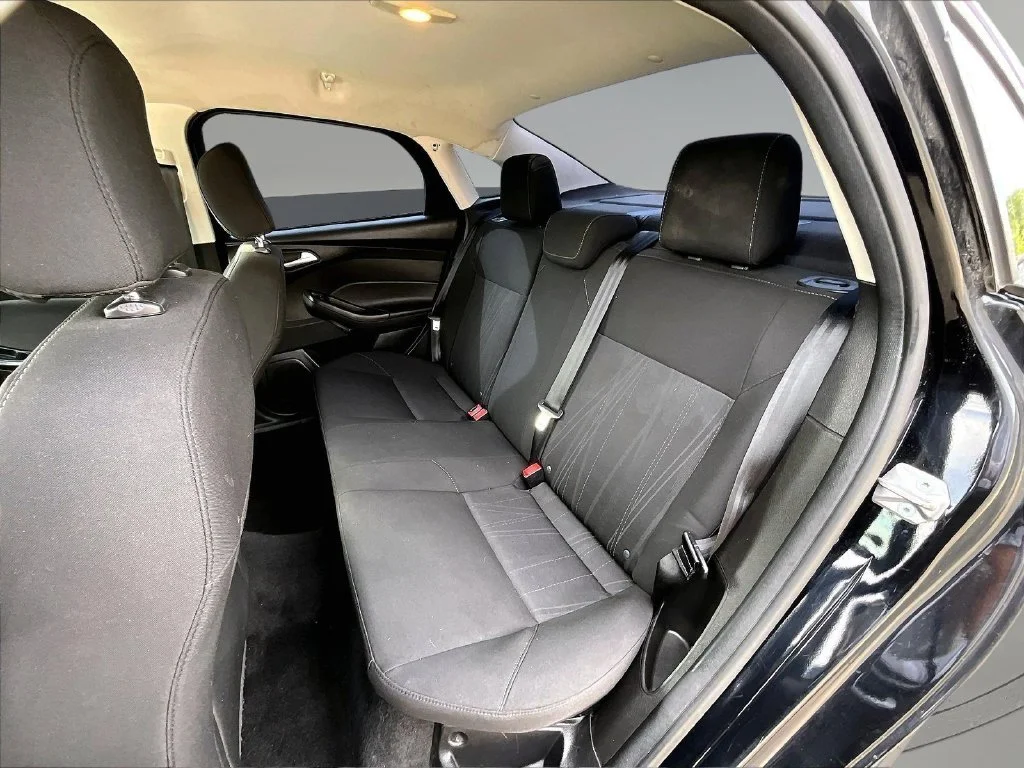 Used 2016 Black Ford SE image 26